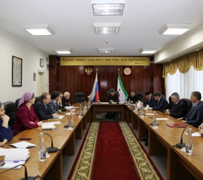 В Парламенте прошло расширенное заседание комитета по здравоохранению и социальной политике