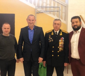 Михаил Брицын поздравил ветеранов с Днем защитника Отечества