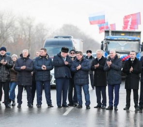 Руководство области и федеральные парламентарии побывали на объектах развития Алексеевского и Урюпинского районов