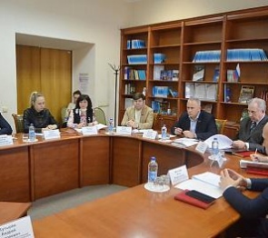 Проблемы обманутых дольщиков обсудили на заседании фракции КПРФ в донском парламенте