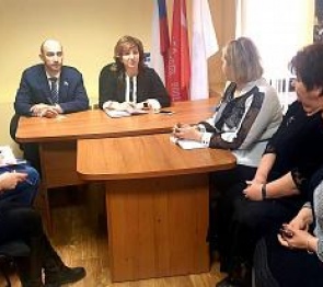 Михаил Сапрыкин и Лариса Тутова провели тематический прием граждан