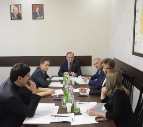 В Парламенте Карачаево-Черкесии рассмотрели вопросы организации дорожного движения