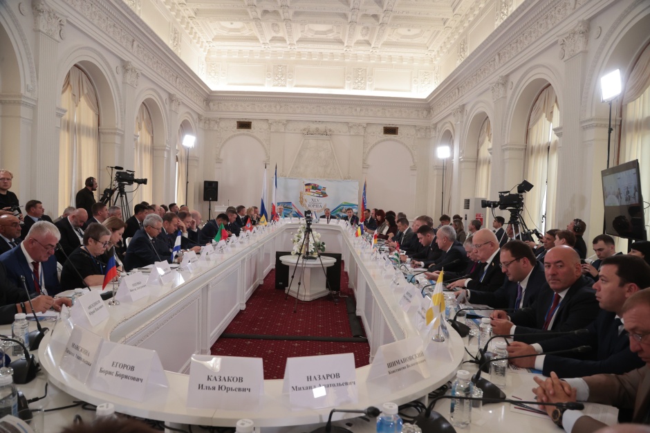 ЮРПА предлагает Госдуме закрепить комитет-куратор: инициатива крымского парламента