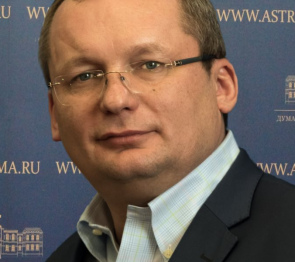 Игорь Мартынов приветствовал новый состав молодежного парламента Астраханской области