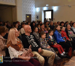 Елена Глотова приняла участие в торжественном мероприятии «Чужих детей не бывает»