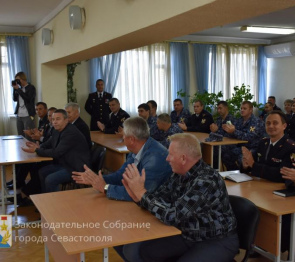 Василий Зубенко поздравил сотрудников вневедомственной охраны Севастополя с 67-летием со дня образования службы