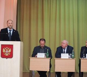 Владимир Лакунин: «Для решения конкретных проблем на территории объединяются силы, полномочия, компетенции народных избранников всех уровней»