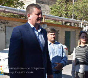 Жители пострадавших от пожара квартир на Северной стороне выразили благодарность Вячеславу Камзолову 