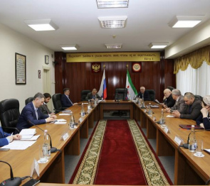 В Малом зале Парламента  прошло сто сорок четвертое заседание Совета Народного Собрания Республики Ингушетия