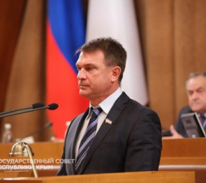 Леонид Бабашов представил депутатам информацию о ситуации и проблемных вопросах в Красногвардейском районе