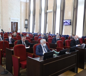 Парламент Кубани попросил ФАС России уравнять требования к крупным сетевым энергокомпаниям и предпринимателям