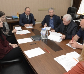 В Парламенте КЧР обсудили поправки в Закон КЧР «Об Общественной палате Карачаево-Черкесской Республики»