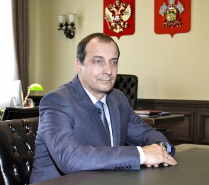 Спикер ЗСК Юрий Бурлачко поздравил строителей Кубани с профессиональным праздником