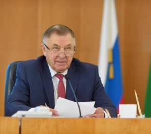 Путем тайного голосования  Владимир Нарожный избран на должность председателя парламента Адыгеи