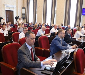 Депутаты ЗСК во втором чтении утвердили инициативу о поддержке фермеров, занимающихся выращиванием ягод