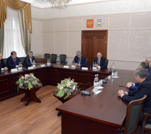 Парламентарии Карачаево-Черкесии встретились с членами делегации Совета Федерации РФ