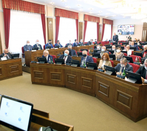 Ставропольские парламентарии приняли бюджет региона на 2022 год и плановый период 2023 и 2024 годов