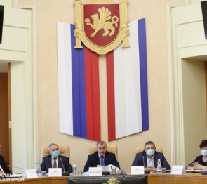 Парламентарии Крыма рассмотрели проекты 12 федеральных законов