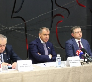 Крымские парламентарии подвели итоги работы Попечительского совета Мемориального комплекса 
