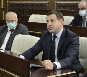 Депутаты КЧР на очередной 32 сессии VI созыва рассмотрели более 20 вопросов
