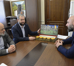 Законодатели КЧР и Ингушетии обсудили вопросы взаимодействия парламентов двух братских республик
