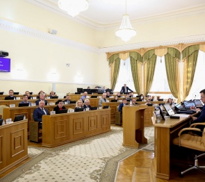 Астраханские законодатели внесли изменения в закон о статусе Губернатора Астраханской области