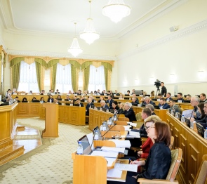 Астраханские законодатели  рассмотрели более 25 вопросов