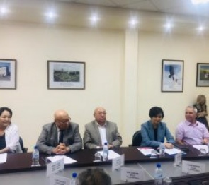 Депутаты Хурала приняли участие в заседании Совета старейшин Республики Калмыкия