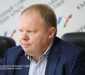 В крымском парламенте прошел круглый стол на тему «Перспективы развития отрасли туризма в Республике Крым»