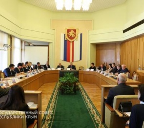 Чиновники любого уровня обязаны работать с большой самоотдачей, учитывая интересы избирателей, - В. Константинов