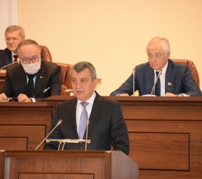 На 49-е заседании Парламента РСО-Алания избран Глава республики