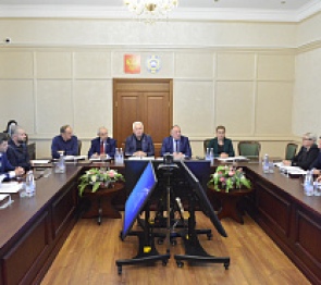 Президиум  парламента КЧР рассмотрел около 30 проектов федеральных законов