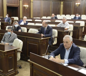 Законодатели КЧР внесли изменения в Закон «О развитии малого и среднего предпринимательства в КЧР».