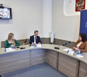 Донской парламент представил отчет о реализации молодежной политики и воспитанию молодого поколения России