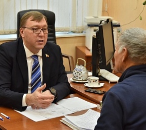 Председатель донского парламента Александр Ищенко провел очередной прием граждан