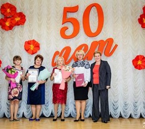 Светлана Пискунова поздравила с 50-летием Таганрогский дом-интернат для престарелых и инвалидов №2