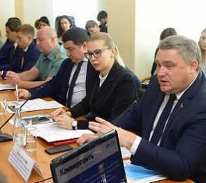 Игорь Бураков: «Из-за нелегального табака региональный бюджет ежегодно теряет около миллиарда рублей»