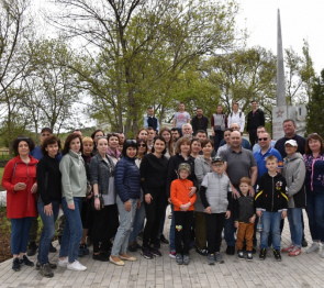 Депутаты и сотрудники аппарата парламента Севастополя приняли участие в общегородском субботнике