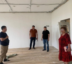 Депутаты парламента Калмыкии проконтролировали ремонт школ