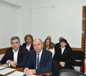 Депутаты парламента Адыгеи приняли участие в сессии городского Совета народных депутатов