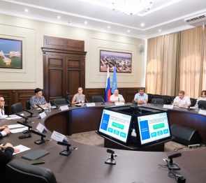 Астраханские законодатели обсудили  реализацию в регионе транспортной реформы