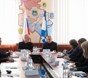 Законодатели Крыма готовы  делиться с Херсонской областью своим опытом