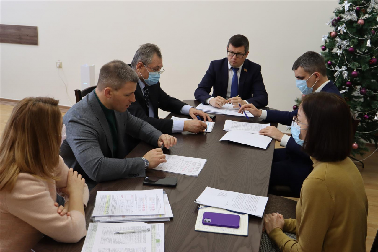 Депутаты ЗСК поддержали предложение о корректировке госпрограммы по развитию сети автомобильных дорог края