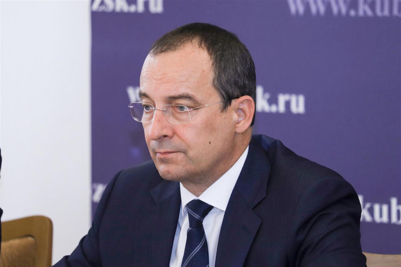 Председатель парламента Кубани Юрий Бурлачко поздравил жителей края с Днём местного самоуправления