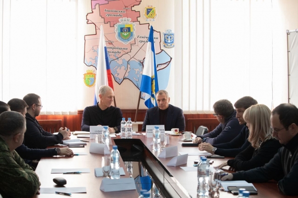 Законодатели Крыма готовы  делиться с Херсонской областью своим опытом