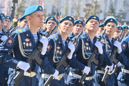 «Только побед!»: председатель кубанского парламента Юрий Бурлачко пожелал удачи военнослужащим ВДВ