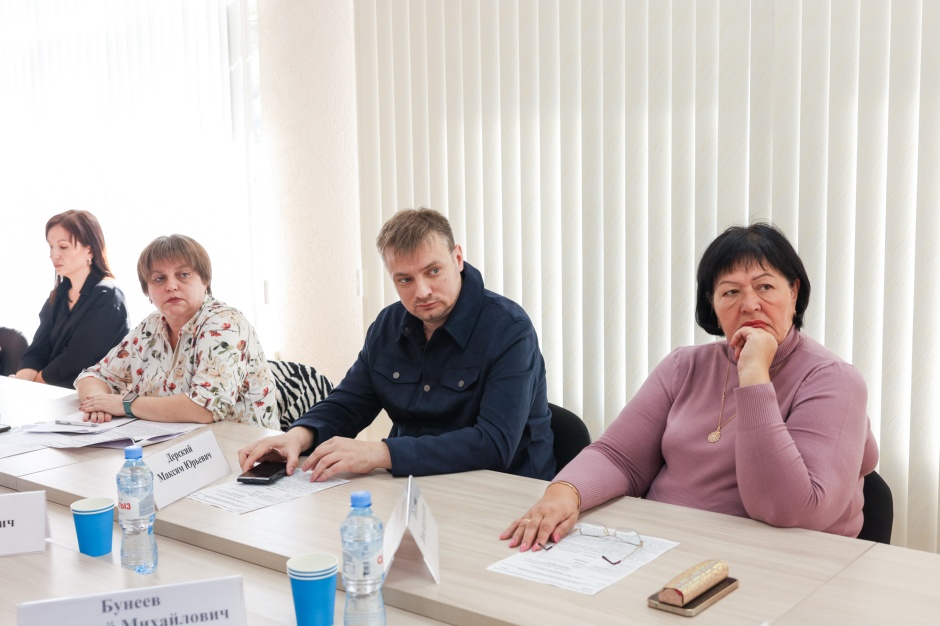 В Народном Совете ЛНР ищут решение для педагогов, которым отказывают в льготной пенсии