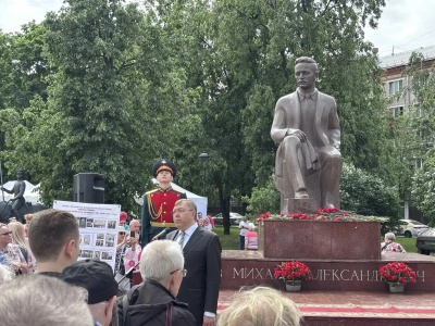 Спикер донского парламента Александр Ищенко: молодёжь открывает для себя мир Шолохова