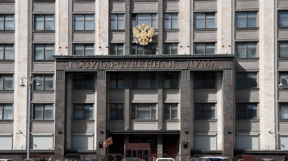 Председатель ГД призвал ужесточить контроль за законопослушностью приезжающих в РФ граждан