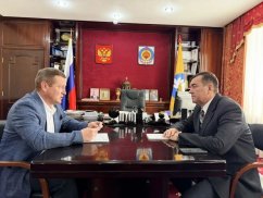 Спикер парламента Калмыкии  Михайлов обозначил приоритеты подготовки к выборам и поддержки СВО на встрече с омбудсменом